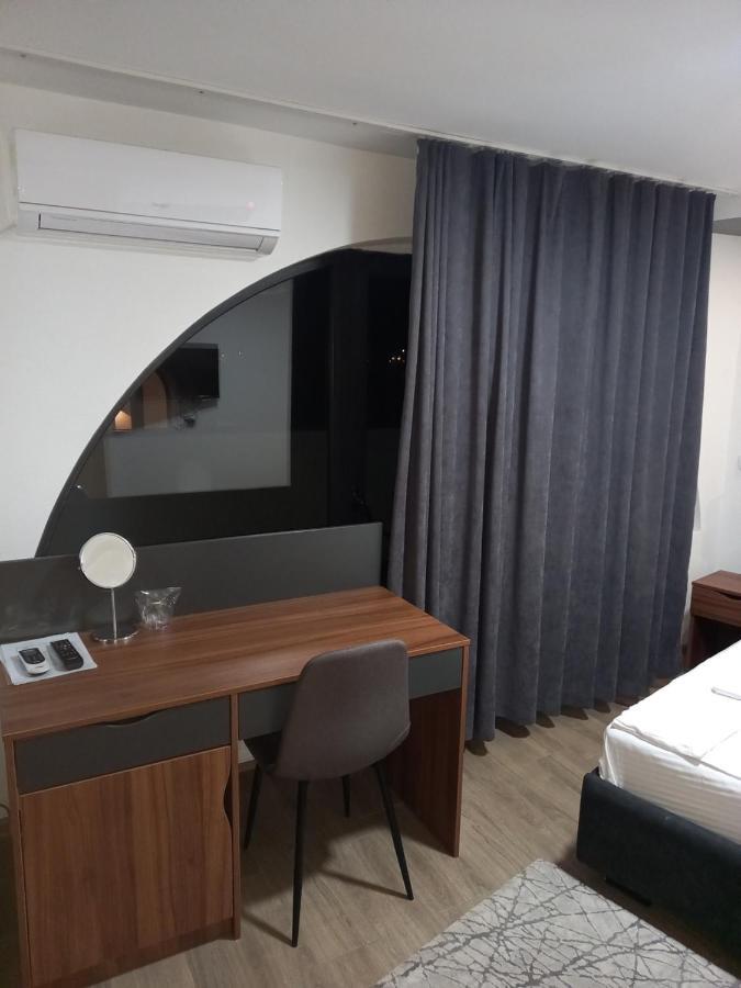 Prenociste Srebrno Jezero Hotel Veliko Gradiste Bagian luar foto